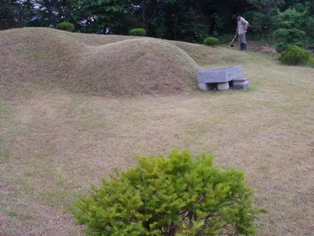 김해허공 납골묘 유지관리